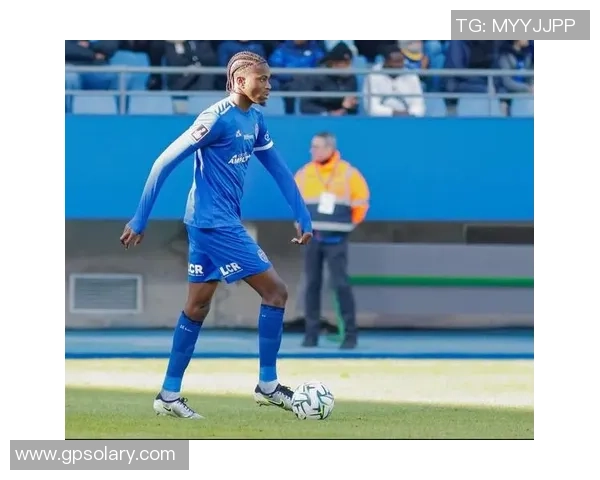 曼城后卫迪亚斯新纹身引关注汉字道与俄文硬汉寓意深刻